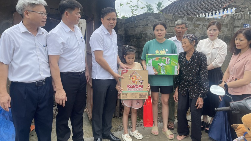 Hồng Sơn chủ động ứng phó với thiên tai do ảnh hưởng cơn bão số 9 và số 10 trên địa bàn
