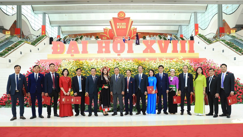 Đoàn đại biểu xã Suối Hai dự Đại hội đại biểu Đảng bộ Thành phố Hà Nội lần thứ XVIII, nhiệm kỳ 2025–2030