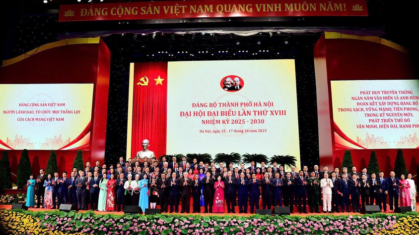 ĐOÀN ĐẠI BIỂU XÃ LIÊN MINH THAM DỰ ĐẠI HỘI ĐẢNG BỘ THÀNH PHỐ HÀ NỘI