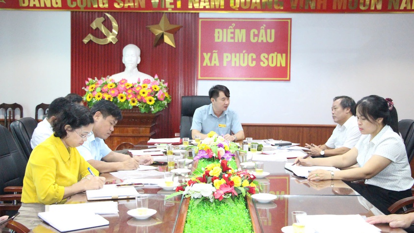 ĐẢNG ỦY XÃ PHÚC SƠN TỔ CHỨC HỘI NGHỊ ĐÁNH GIÁ KẾT QUẢ HOẠT ĐỘNG BAN CÔNG TÁC 35 VÀ KHỐI DÂN VẬN XÃ QUÝ III, TRIỂN KHAI NHIỆM VỤ TRỌNG TÂM QUÝ IV NĂM 2025