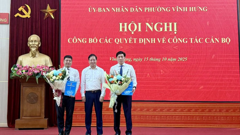 UBND phường Vĩnh Hưng tổ chức Hội nghị công bố các quyết định về công tác cán bộ