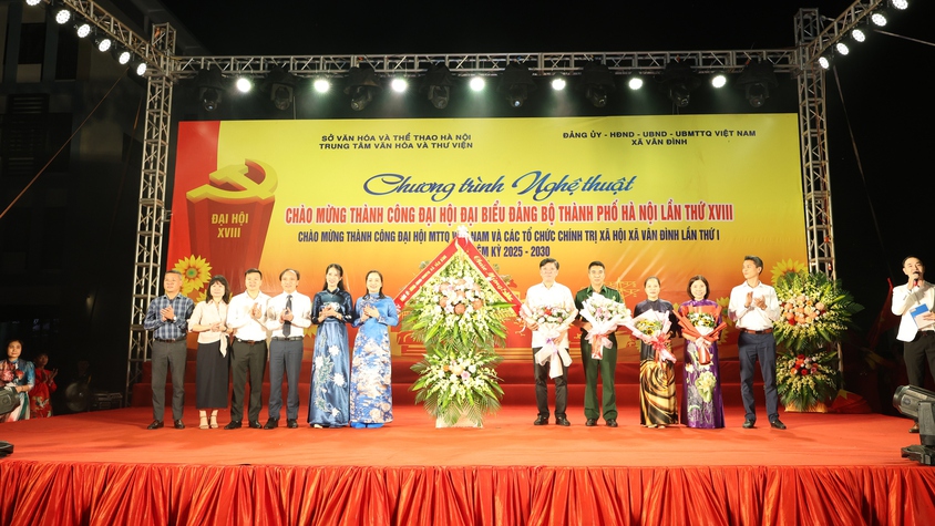 CHƯƠNG TRÌNH NGHỆ THUẬT CHÀO MỪNG THÀNH CÔNG ĐẠI HỘI ĐẢNG BỘ THÀNH PHỐ HÀ NỘI LẦN THỨ XVIII