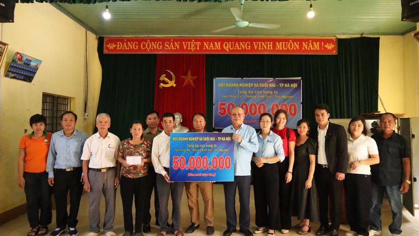 Hội Doanh nghiệp xã Suối Hai hướng về bà con vùng lũ tỉnh Thái Nguyên