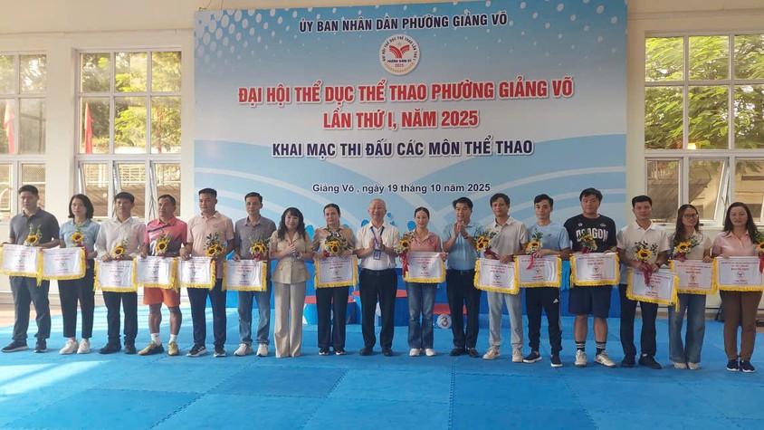 Khai mạc Đại hội Thể dục Thể thao phường Giảng Võ lần thứ I 