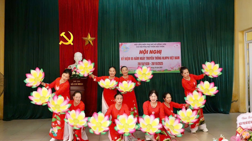 CHI HỘI PHỤ NỮ THÔN NỘI THÔN: GẶP MẶT KỶ NIỆM 95 NĂM NGÀY THÀNH LẬP HỘI LHPN VN 20/10