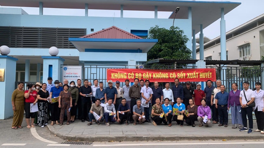 Tổng vệ sinh môi trường diệt bọ gậy chủ động phòng, chống bệnh sốt xuất huyết sau bão Bualoi và Matmo