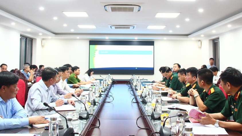 ĐẢNG ỦY XÃ THẠCH THẤT TỔ CHỨC HỘI NGHỊ TẬP HUẤN THỰC HIỆN NHIỆM VỤ DIỄN TẬP CHIẾN ĐẤU PHÒNG THỦ NĂM 2025
