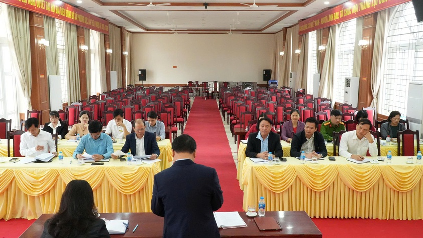 Hội nghị làm việc cơ quan BHXH cơ sở Ứng Hòa về công tác bảo hiểm xã hội, bảo hiểm y tế, phương hướng nhiệm vụ 03 tháng cuối năm 2025