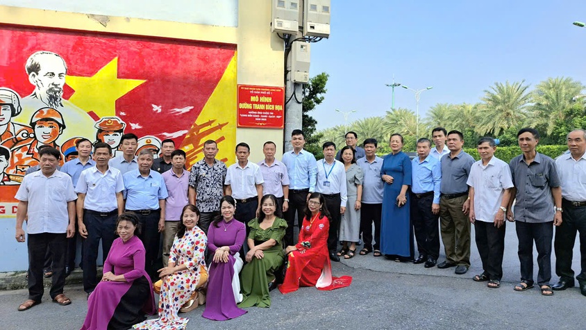 Tổ dân phố số 1 phường Long Biên ra mắt mô hình “Sáng – Xanh – Sạch – Đẹp”