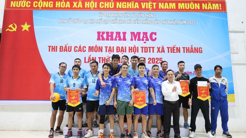 Trung tâm Văn hóa Thông tin và Thể thao xã Tiến Thắng khai mạc các môn thi đấu trong chương trình Đại hội Thể dục thể thao lần thứ I - năm 2025