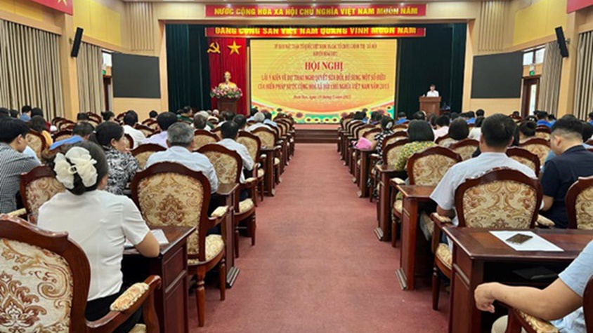 Ủy ban MTTQ Việt Nam huyện lấy ý kiến góp ý dự thảo sửa đổi, bổ sung Hiến pháp năm 2013
