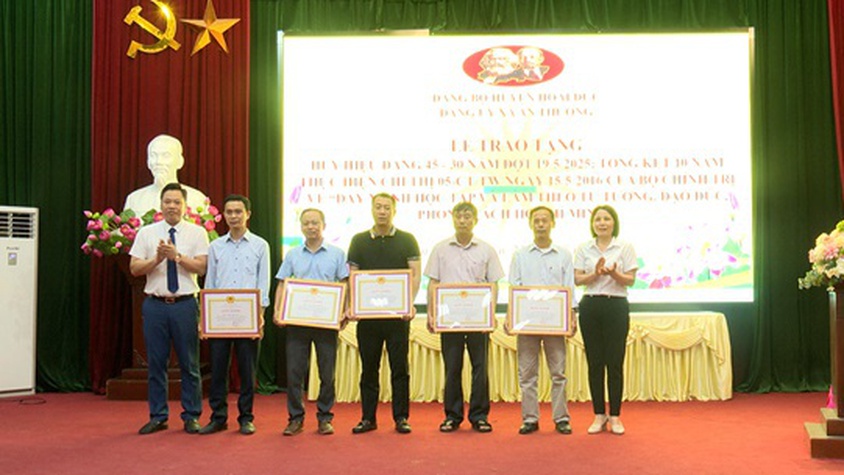 Đảng ủy xã An Thượng tổ chức hội nghị tổng kết 10 năm thực hiện Chỉ thị số 05-CT/TW của Bộ Chính trị về đẩy mạnh học tập và làm theo tư tưởng, đạo đức, phong cách Hồ Chí Minh