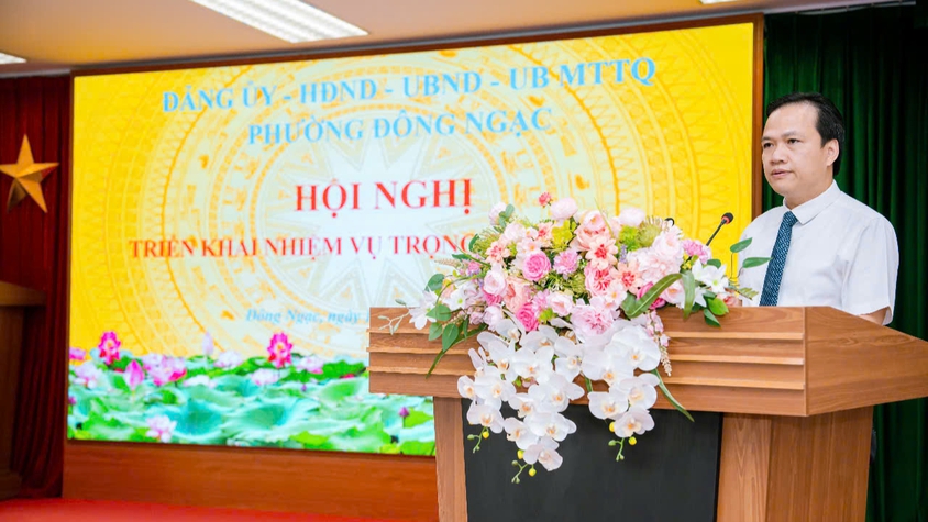 Sau 10 ngày hoạt động chính quyền 2 cấp:
Đông Ngạc giải quyết đúng hẹn 906 hồ sơ, quyền lợi người dân được đảm bảo