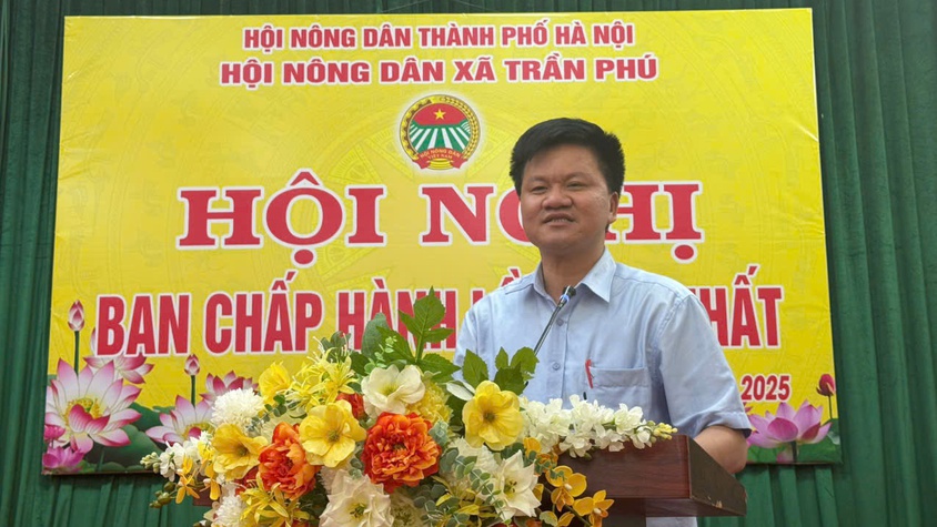 Hội nông dân xã Trần Phú: tổ chức hội nghị công bố quyết định thành lập và các quyết định liên quan đến công tác nhân sự