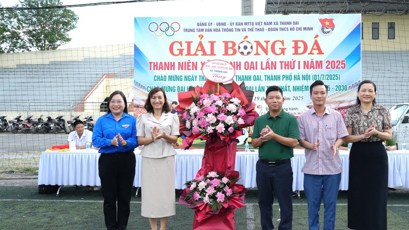 Khởi tranh Giải bóng đá Thanh niên xã Thanh Oai năm 2025