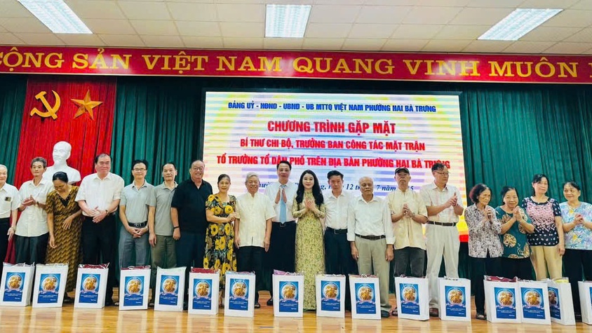 Phường Hai Bà Trưng gặp mặt bí thư chi bộ, tổ trưởng dân phố, trưởng ban công tác Mặt trận