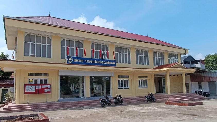 Thông báo của Ủy ban nhân dân xã Hương Sơn về việc chuyển địa điểm Trung tâm hành chính công và Tiếp công dân