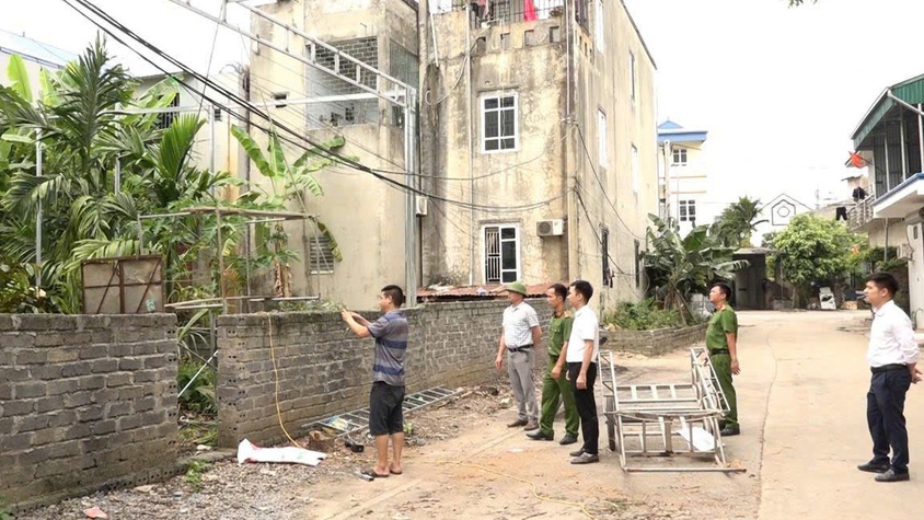 Xã Mỹ Đức biểu dương các hộ dân đã tự nguyện tháo dỡ công trình vi phạm trật tự xây dựng trên đất công