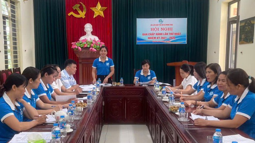 Hội LHPN xã Minh Châu tổ chức Hội nghị Ban Chấp hành lần thứ nhất nhiệm kỳ 2021 – 2026