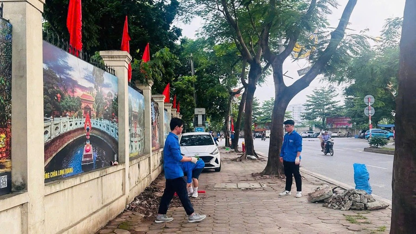 Đoàn thanh niên phường Thanh Liệt: Ra quân vệ sinh môi trường ngày thứ 7 tình nguyện và chủ nhật xanh bảo vệ môi trường