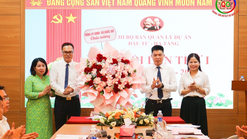 Đại hội Chi bộ Ban quản lý Dự án đầu tư - Hạ tầng xã Quốc Oai lần thứ nhất, nhiệm kỳ 2025 - 2030