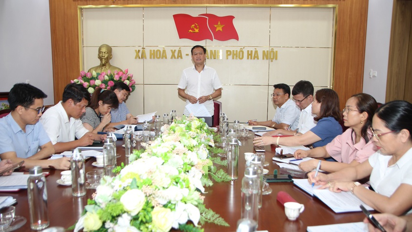 Hòa Xá triển khai công tác tuyên truyền khánh tiết phục vụ Đại hội Đảng bộ xã lần thứ I, nhiệm kỳ 2025–2030