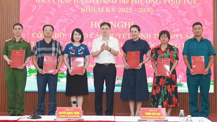 Đảng ủy Phường Vĩnh Tuy công bố quyết định thành lập tổ chức cơ sở Đảng