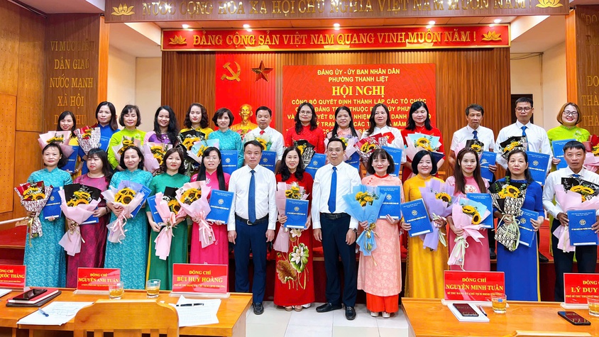 Phường Thanh Liệt: Công bố các quyết định bổ nhiệm cán bộ quản lý các trường, Trạm Y tế và thành lập tổ chức Đảng sau sáp nhập