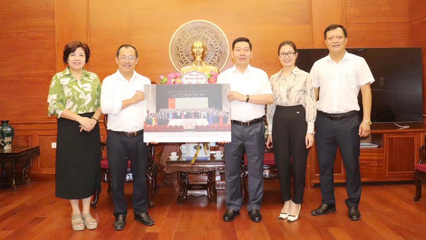 Báo Hà Nội Mới thăm và làm việc với xã Quốc Oai đẩy mạnh tuyên truyền cơ sở trước thềm Đại hội Đảng các cấp