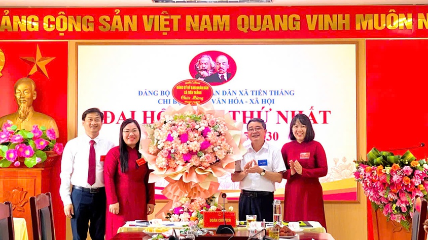 Chi bộ Phòng Văn hóa – Xã hội xã Tiến Thắng tổ chức thành công Đại hội chi bộ lần thứ Nhất, nhiệm kỳ 2025-2030.