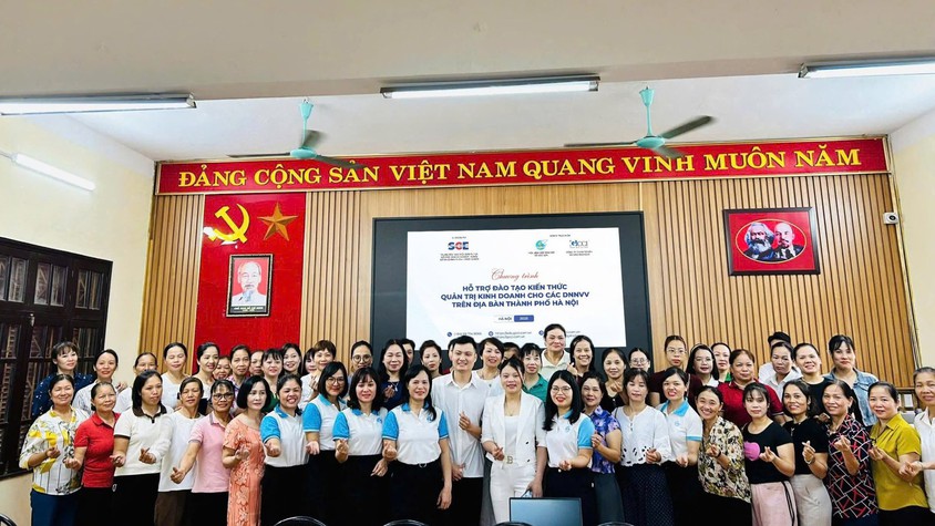 HỘI LHPN XÃ SÓC SƠN TỔ CHỨC TẬP HUẤN CHUYỂN ĐỔI SỐ TRONG KINH DOANH CHO HỘI VIÊN PHỤ NỮ KHỞI NGHIỆP