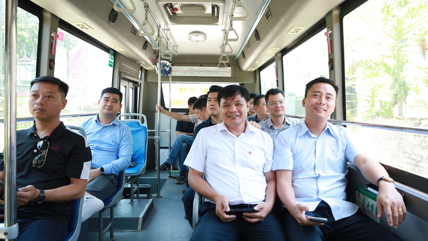 Khi “ốc đảo” Minh Châu mong đợi nhịp cầu xe buýt