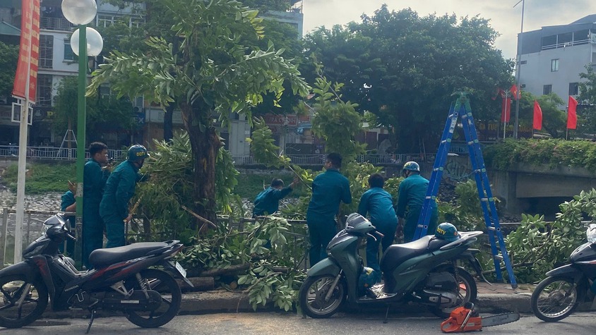 KHUYẾN CÁO NHỮNG VIỆC CẦN LÀM TRƯỚC, TRONG VÀ SAU BÃO