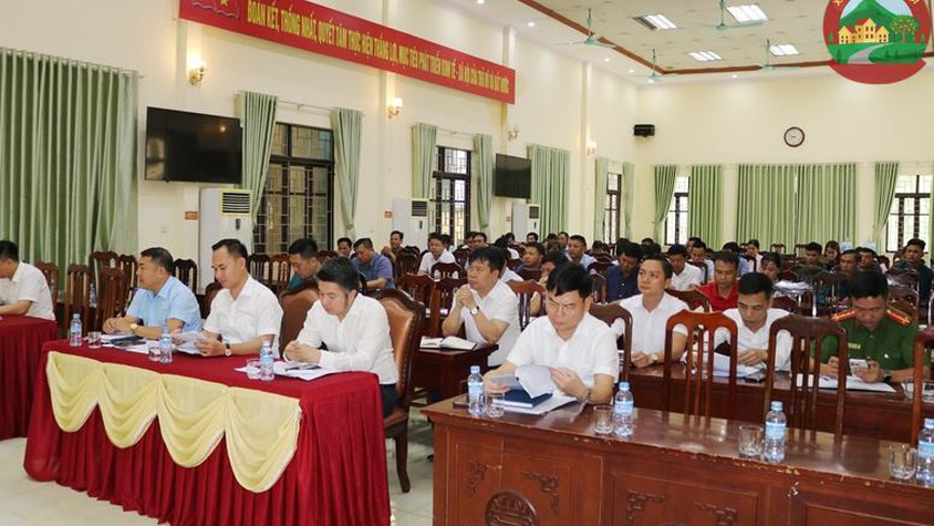 Phú Cát triển khai công tác phòng thủ dân sự và chủ động ứng phó với cơn bão số 3