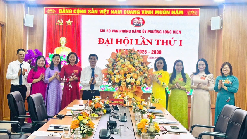 Đại hội Chi bộ Văn phòng Đảng ủy phường Long Biên lần thứ Nhất, nhiệm kỳ 2025 – 2030 thành công tốt đẹp