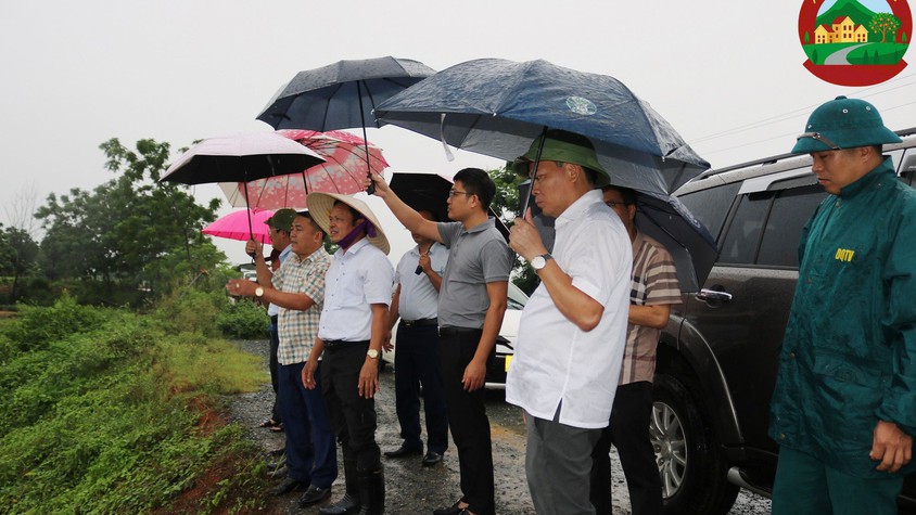 Lãnh đạo Sở Nông nghiệp và Môi trường kiểm tra công tác phòng, chống lụt bão trên địa bàn xã Phú Cát