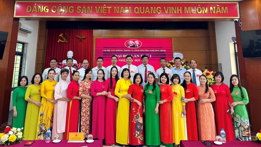 Đại hội chi bộ Văn phòng HĐND và UBND phường Khương Đình nhiệm kỳ 2025-2030 thành công tốt đẹp