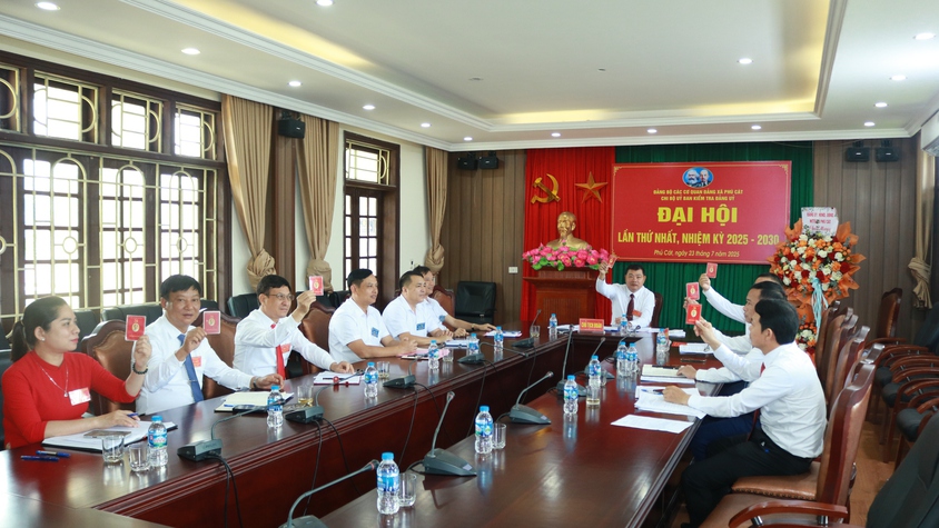 Đại hội chi bộ cơ quan Uỷ ban Kiểm tra Đảng uỷ xã Phú Cát lần thứ I, nhiệm kỳ 2025-2030