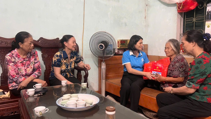 Hội LHPN xã Gia Lâm tổ chức nhiều hoạt động tri ân nhân kỷ niệm 78 năm Ngày Thương binh – Liệt sĩ