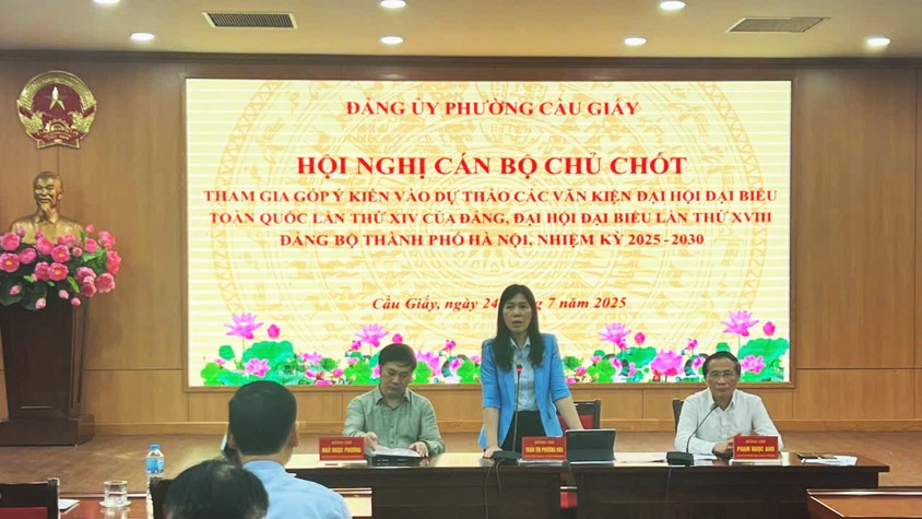 Hội nghị cán bộ chủ chốt phường Cầu Giấy về công tác nhân sự và thảo luận góp ý văn kiện trình đại hội các cấp