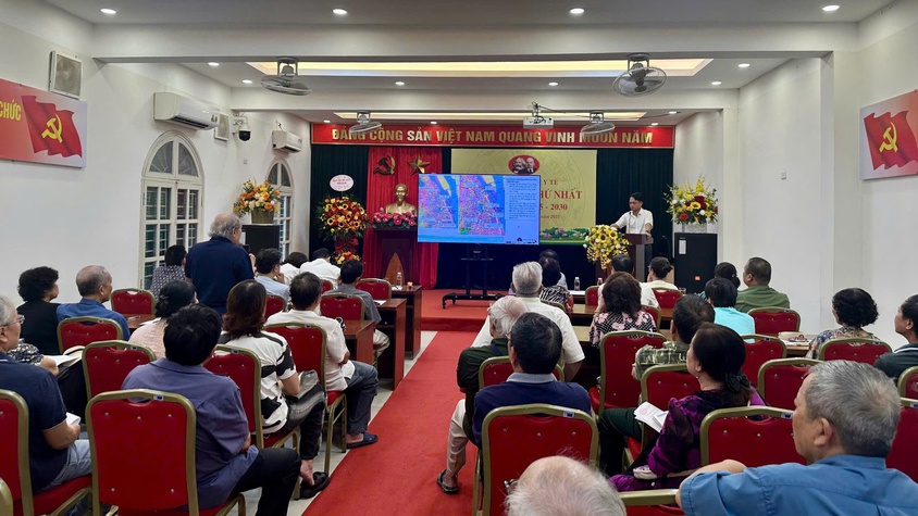 UBND PHƯỜNG CỬA NAM TỔ CHỨC LẤY Ý KIẾN CÁC CƠ QUAN, TỔ CHỨC, CÁ NHÂN VÀ CỘNG ĐỒNG DÂN CƯ VỀ PHƯƠNG ÁN TUYẾN, VỊ TRÍ CÔNG TRÌNH XÂY DỰNG THEO TUYẾN TỶ LỆ 1/500 ĐOẠN TỪ GA C8 ĐẾN GA C10 TUYẾN ĐƯỜNG SẮT ĐÔ THỊ SỐ 2.1