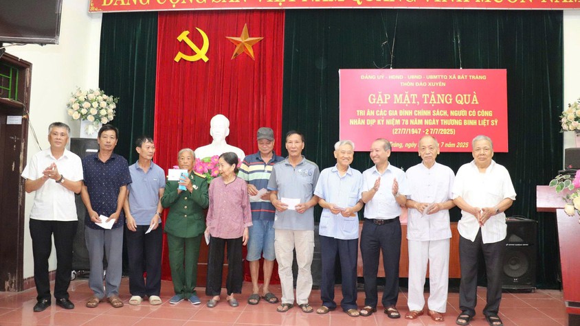 Bát Tràng tổ chức nhiều hoạt động tri ân ngày Thương binh - liệt sĩ (27/7) trên địa bàn xã