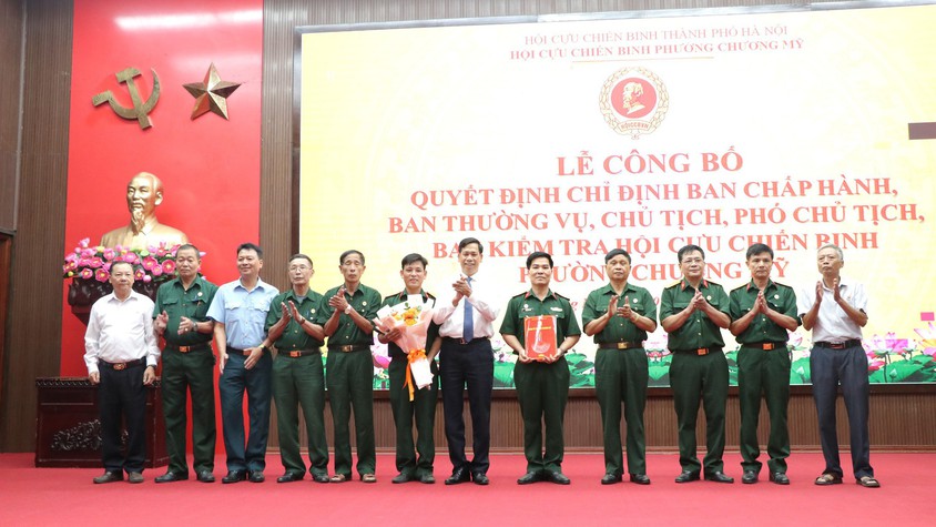 Phường Chương Mỹ tổ chức lễ trao quyết định chỉ định Ban chấp hành Hội Cựu chiến binh phường