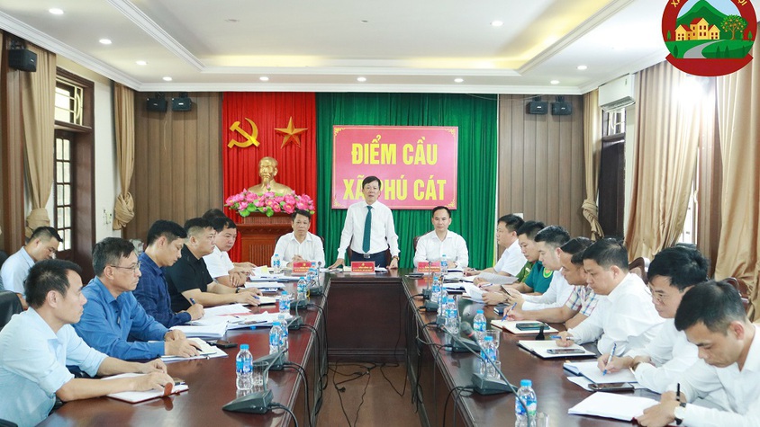 Ban chấp hành Đảng ủy xã Phú Cát họp lần thứ 5