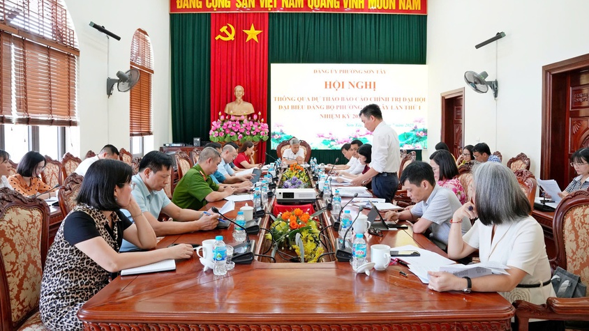 Phiên họp thứ 4 Tiểu ban Văn kiện Đại hội Đảng bộ phường Sơn Tây