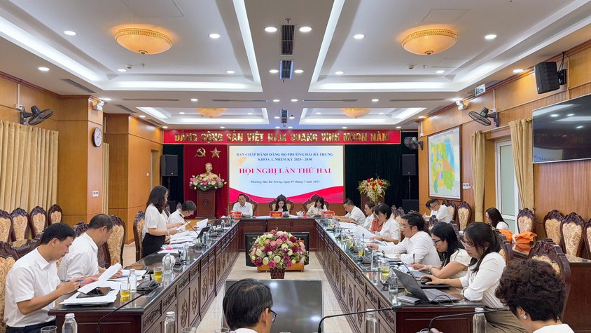 Ban Chấp hành Đảng ủy phường Hai Bà Trưng tổ chức hội nghị Ban Chấp hành lần thứ hai.
