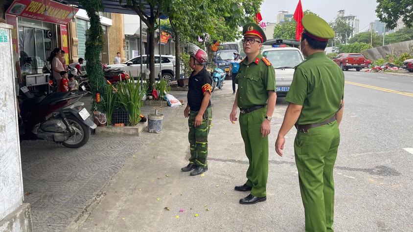 Công an phường Dương Nội mở đợt cao điểm giải quyết trật tự công cộng, trật tự đô thị đảm bảo an ninh an toàn chào mừng Đại hội Đảng bộ phường Dương Nội lần thứ I, nhiệm kỳ 2025-2030
