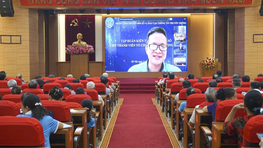 Xã Gia Lâm tổ chức tập huấn kiến thức, kỹ năng số cho thành viên tổ chuyển đổi số cộng đồng
