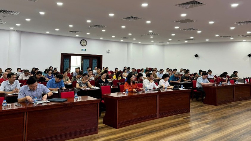 Đảng ủy phường Cầu Giấy tiếp sóng hội nghị trực tuyến triển khai Nghị quyết số 66-NQ/TW của Bộ Chính trị