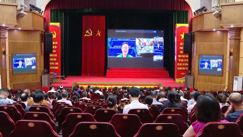 Xã Thanh Trì: Nâng cao kiến thức số cho thành viên Tổ chuyển đổi số cộng đồng trên địa bàn xã